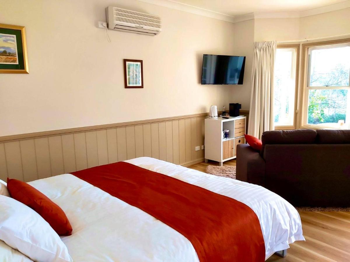 Accommodation Creek Cottages & Sundown View Suites Ballandean Exterior foto